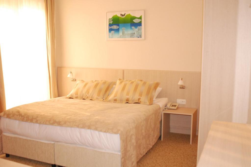 Hotel Suix Lara Antalya Room photo